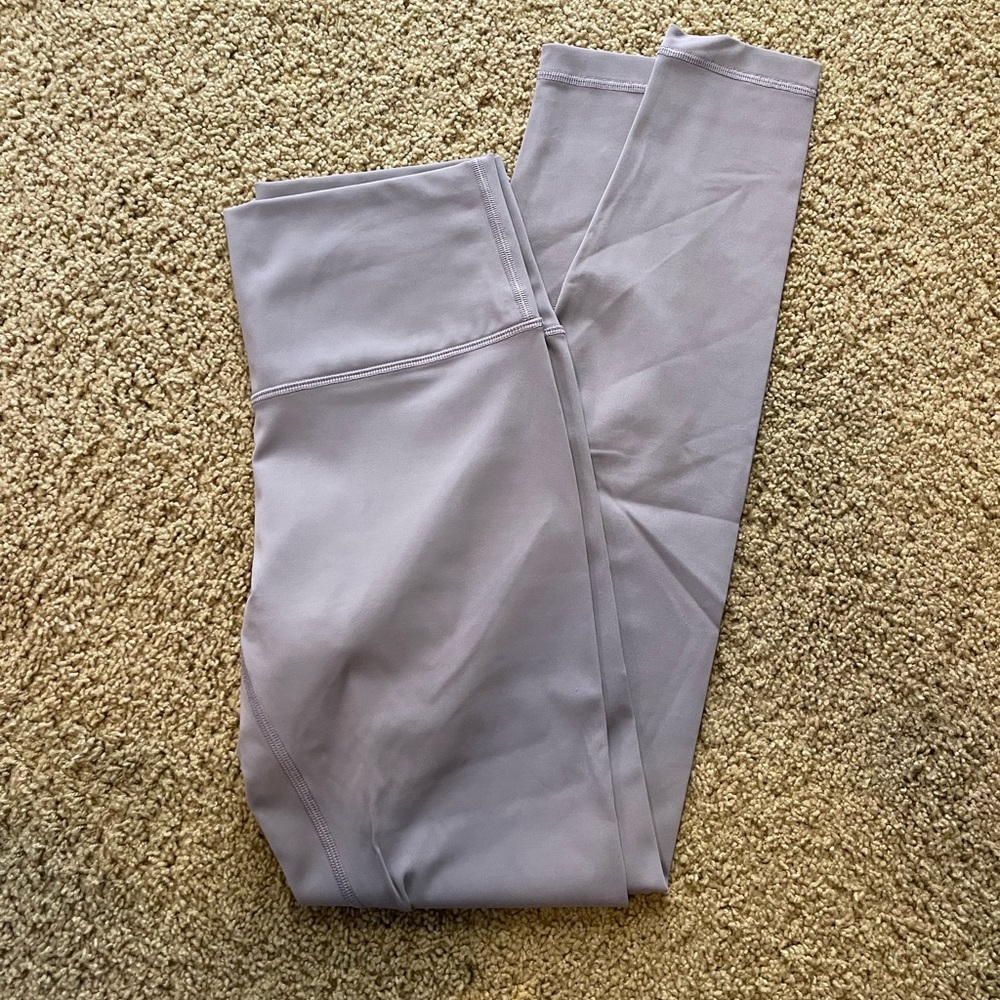 Purple Wunder Under High-Rise Luxtreme 28” Leggings !!